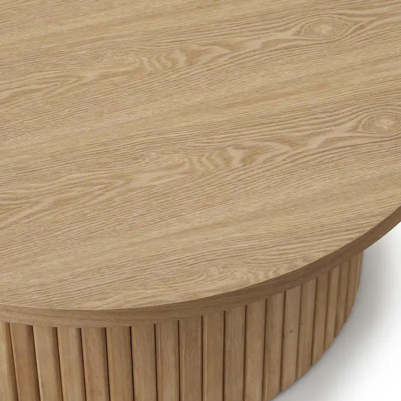 Table basse cannelée à profil bas