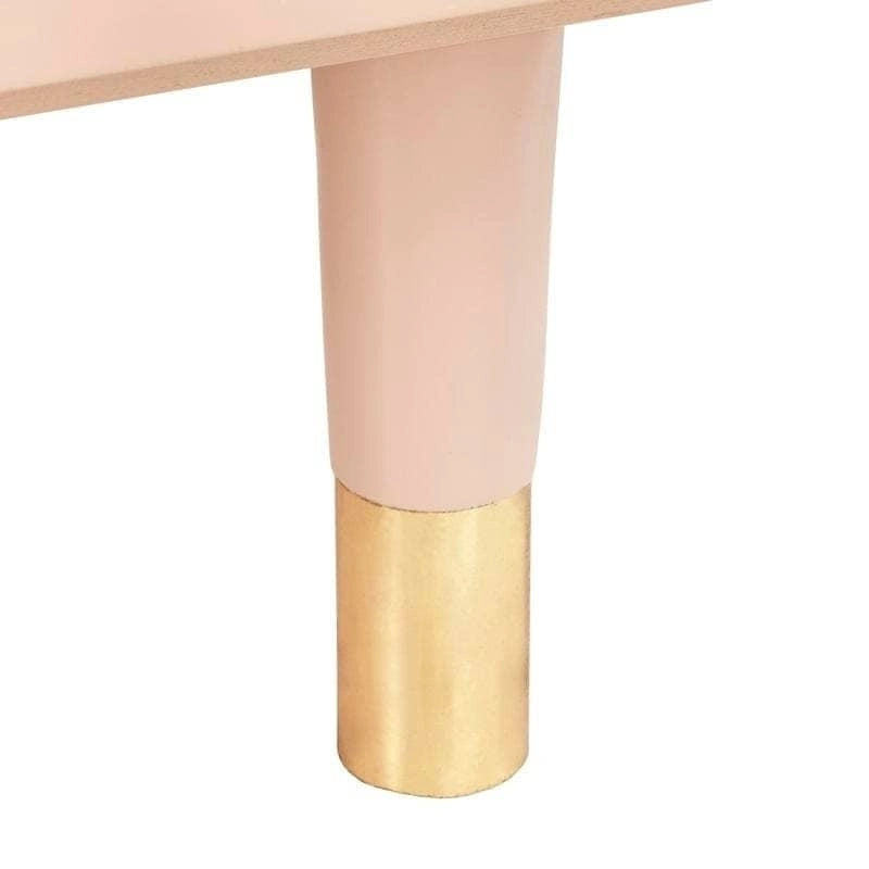 Table d'appoint de style médiéval, pour un style de vie simple