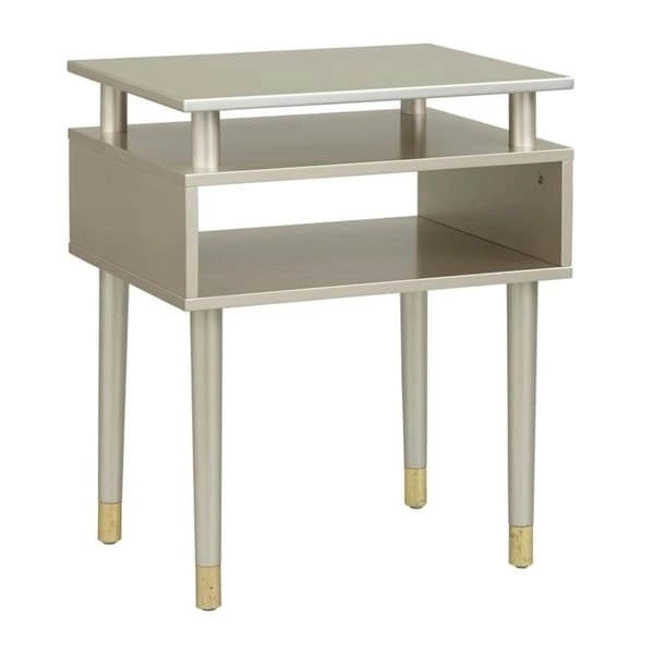 Table d'appoint de style médiéval, pour un style de vie simple
