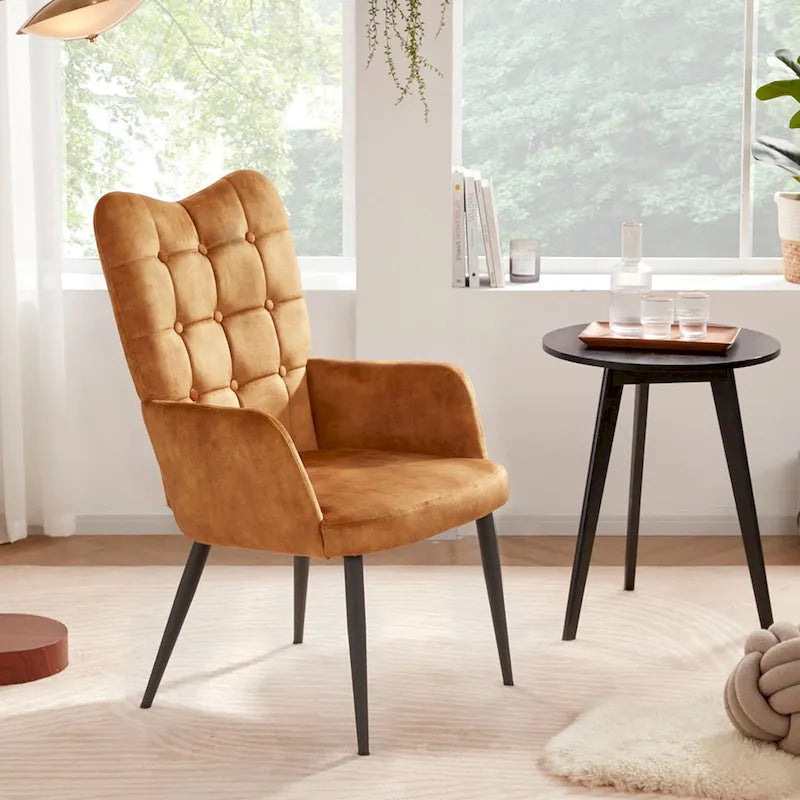 Fauteuil d'appoint à dossier haut, dossier capitonné et accoudoirs ailés
