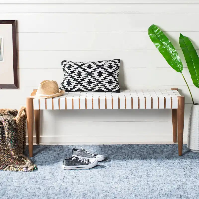 Banc en bois et cuir – 47Lx16Px18H